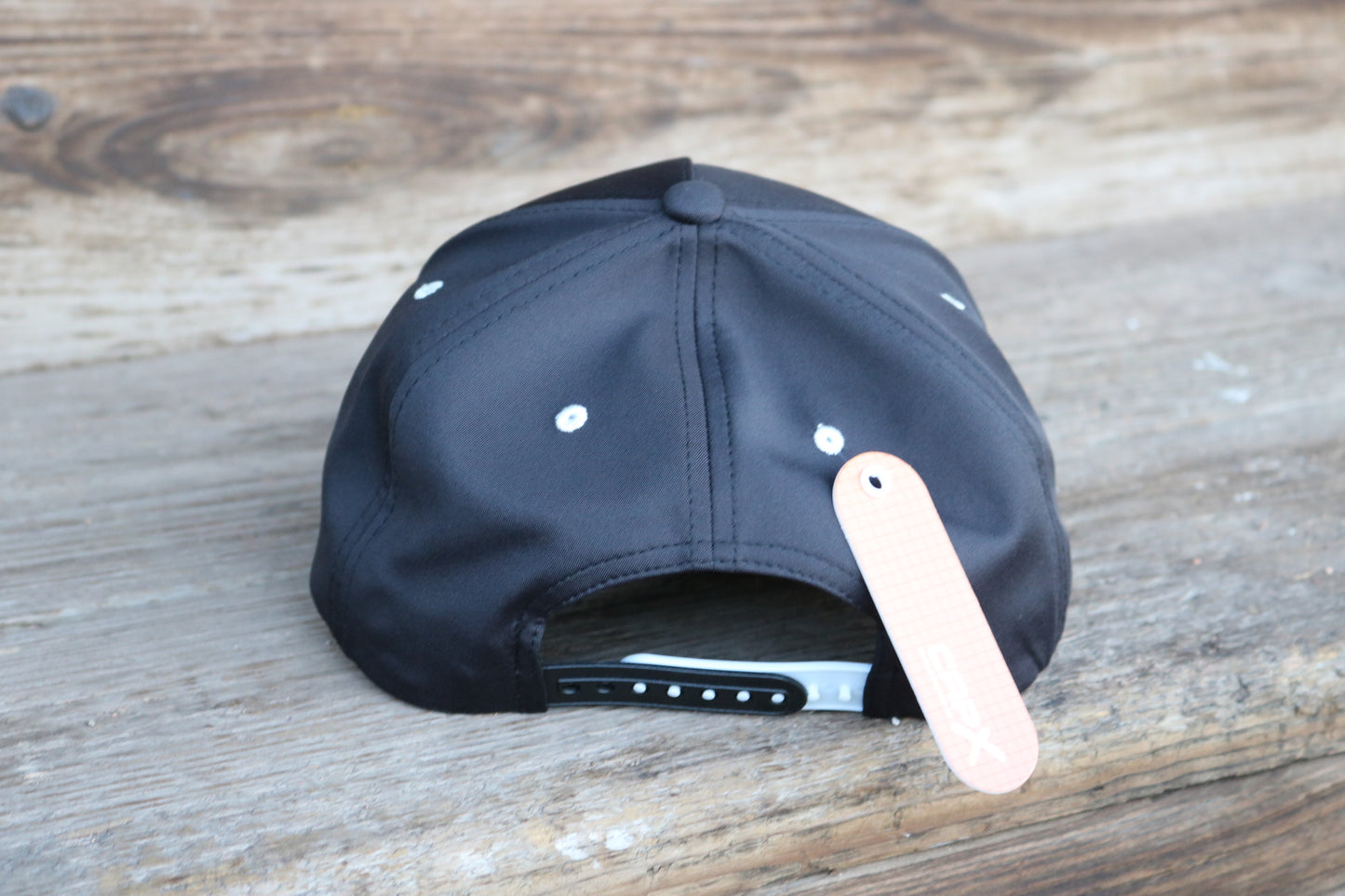 CapX - RailCats Wavelite Black/White